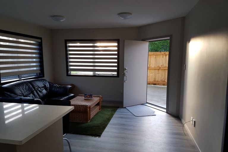 Photo of property in 208 Don Buck Road, Massey, Auckland, 0614