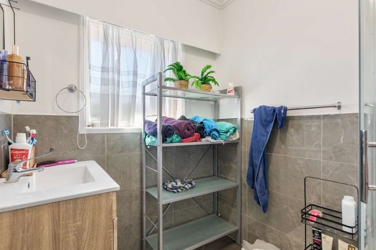 Photo of property in 2e Fraser Road, Papatoetoe, Auckland, 2025