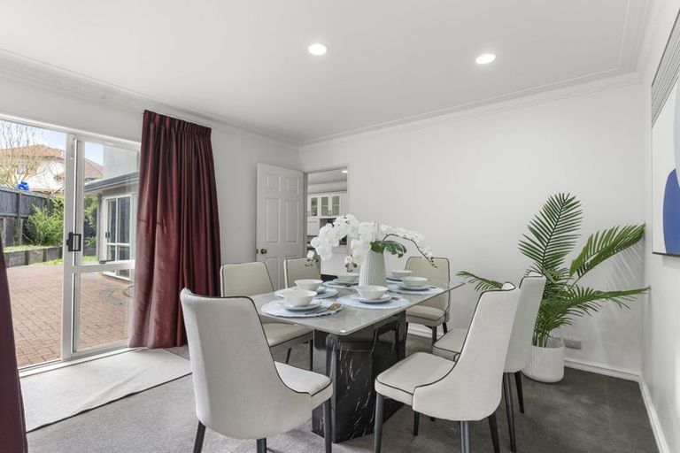 Photo of property in 9 Nathan Close, Somerville, Auckland, 2014