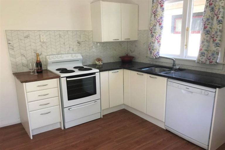 Photo of property in 26 Childers Terrace, Kilbirnie, Wellington, 6022