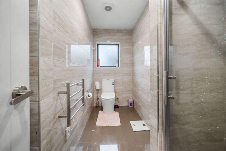 Photo of property in 23 Mckenzie Road, Mangere Bridge, Auckland, 2022