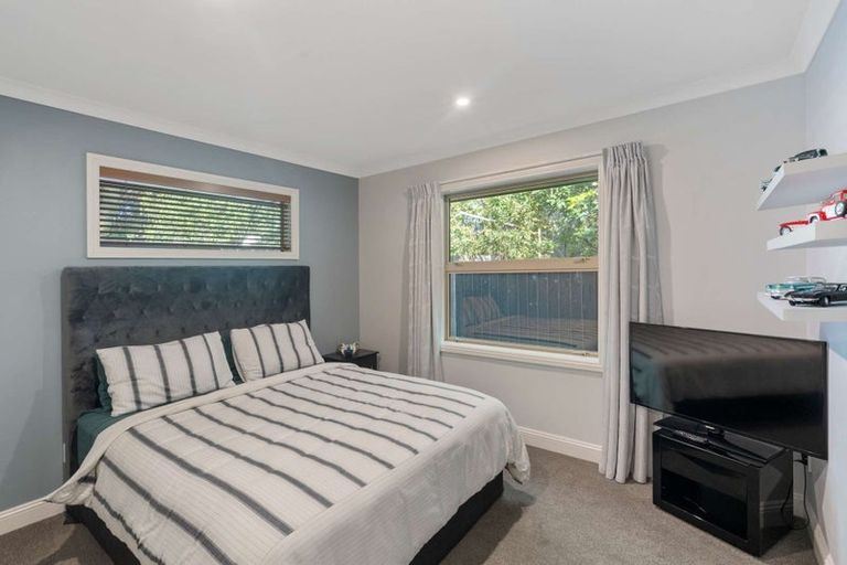 Photo of property in 73b Inwoods Road, Parklands, Christchurch, 8083