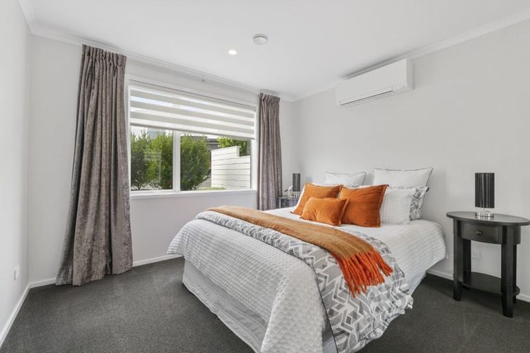 Photo of property in 36 Manhattan Rise, Orewa, 0931