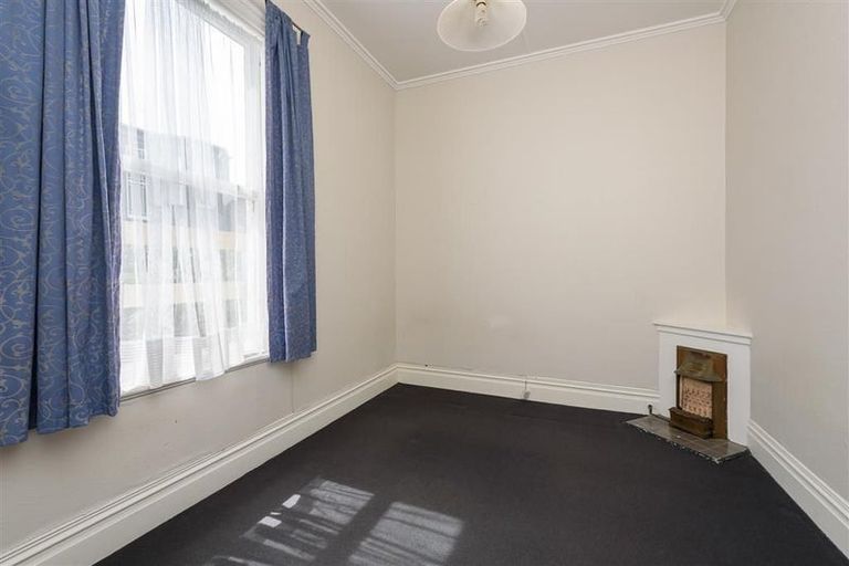 Photo of property in 4a/8 Howard Street, Mount Cook, Wellington, 6021