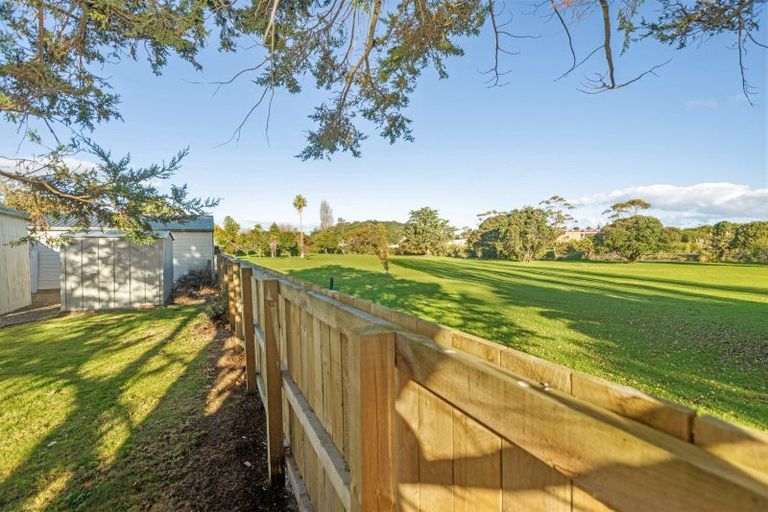 Photo of property in 312 Kahutia Street, Gisborne, 4010