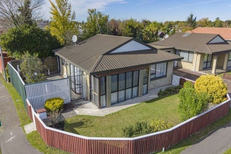 Photo of property in 12b Buss Street, Rangiora, 7400