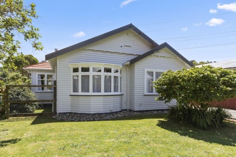 Photo of property in 32 Tui Street, Alicetown, Lower Hutt, 5010