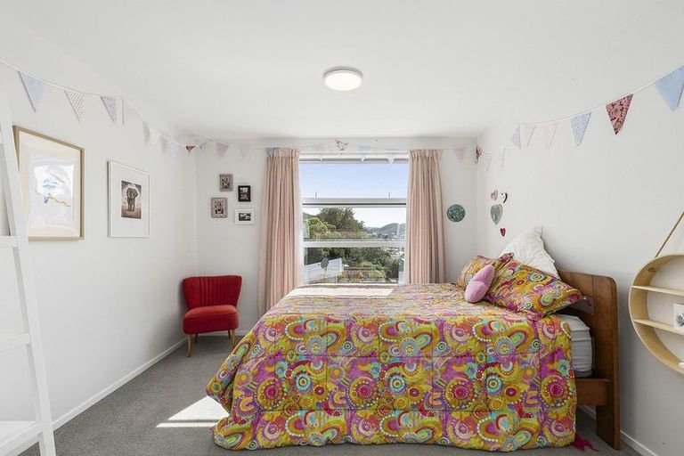 Photo of property in 24a Kellsmere Crescent, Island Bay, Wellington, 6023
