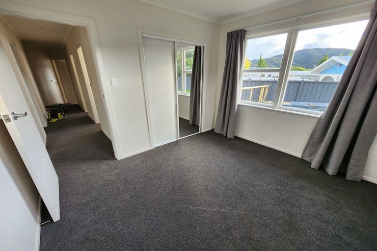 Photo of property in 35 Meremere Street, Wainuiomata, Lower Hutt, 5014