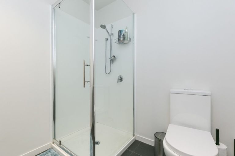 Photo of property in 11/6u Oswald Crescent, Paparangi, Wellington, 6037