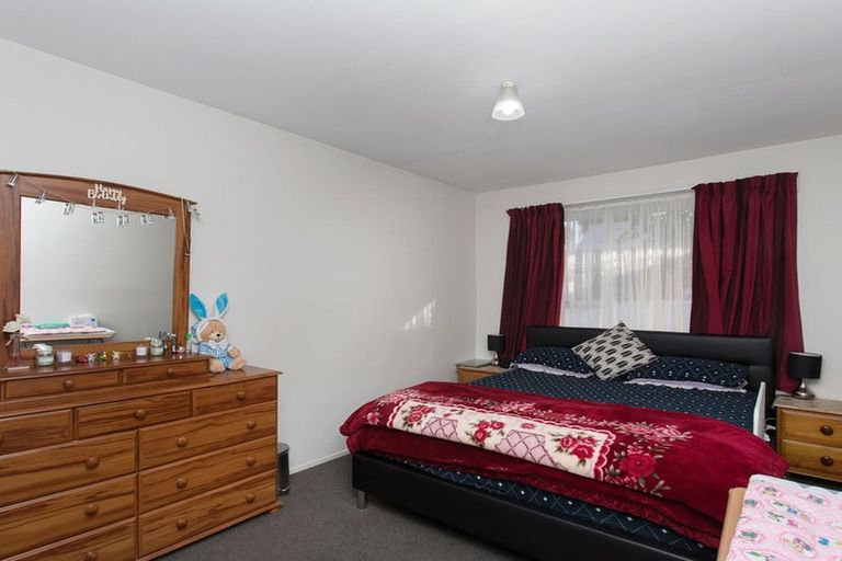 Photo of property in 2/345 Worcester Street, Linwood, Christchurch, 8011