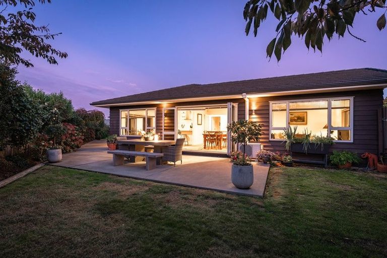 Photo of property in 2 Patterson Lane, Raumati Beach, Paraparaumu, 5032