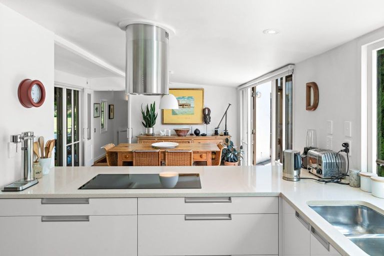 Photo of property in 32 Papawai Road, Papawai, Greytown, 5794