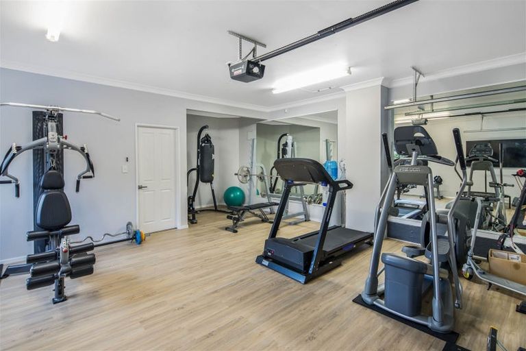 Photo of property in 7 Claverton Grove, Churton Park, Wellington, 6037