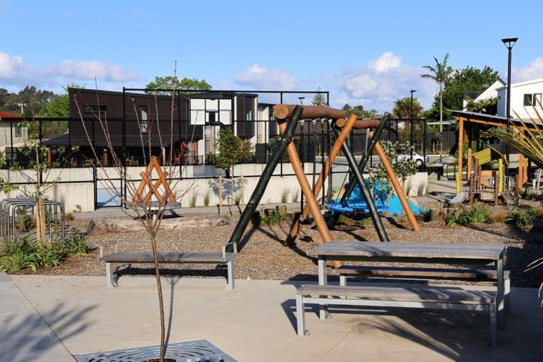 Photo of property in 47 Selo Street, Glen Eden, Auckland, 0602