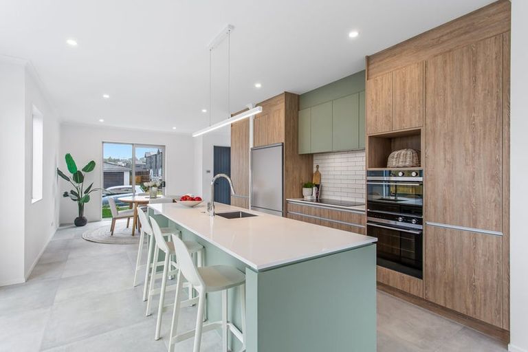 Photo of property in 26 Tiromoana Drive, Red Beach, 0932