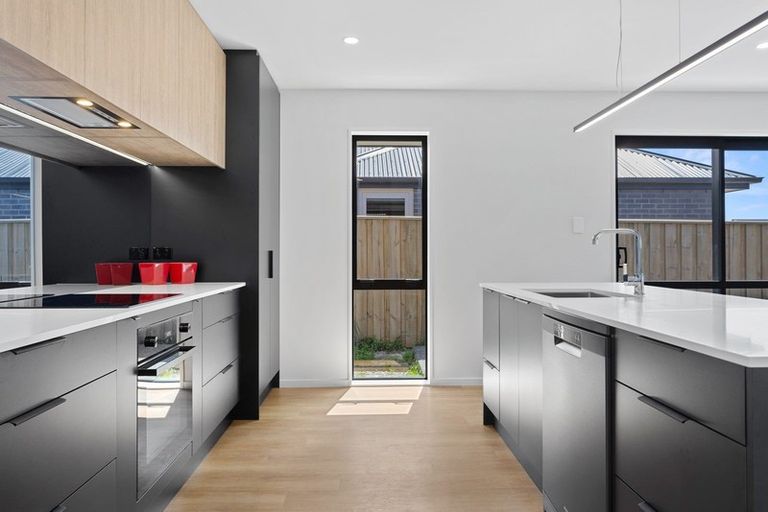 Photo of property in 12 Grimwood Street, Woodend, 7610