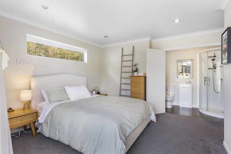 Photo of property in 6 Poplar Road, Stanmore Bay, Whangaparaoa, 0932
