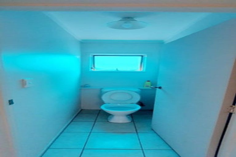 Photo of property in 54 Makora Road, Massey, Auckland, 0614