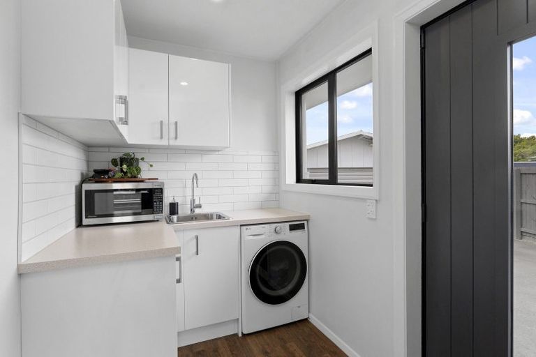 Photo of property in 1 Penelope Place, Casebrook, Christchurch, 8051