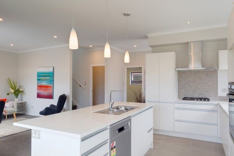 Photo of property in 2 Poaka Road, Hobsonville, Auckland, 0616