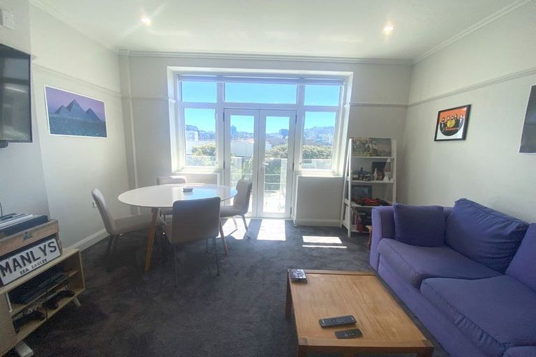 Photo of property in Fountain Court, 48u3 Oriental Parade, Oriental Bay, Wellington, 6011
