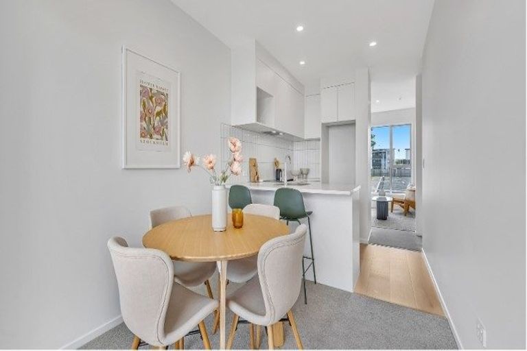 Photo of property in 45 Ngae Place, Mangere East, Auckland, 2024