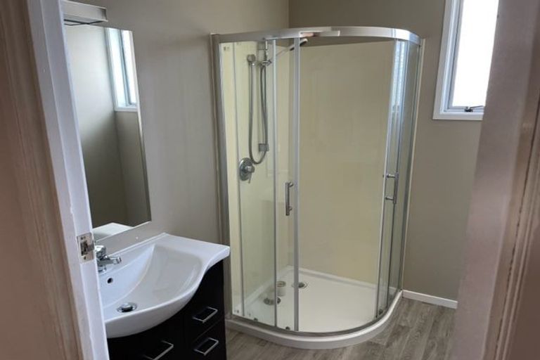 Photo of property in 56 Brian Crescent, Stanmore Bay, Whangaparaoa, 0932