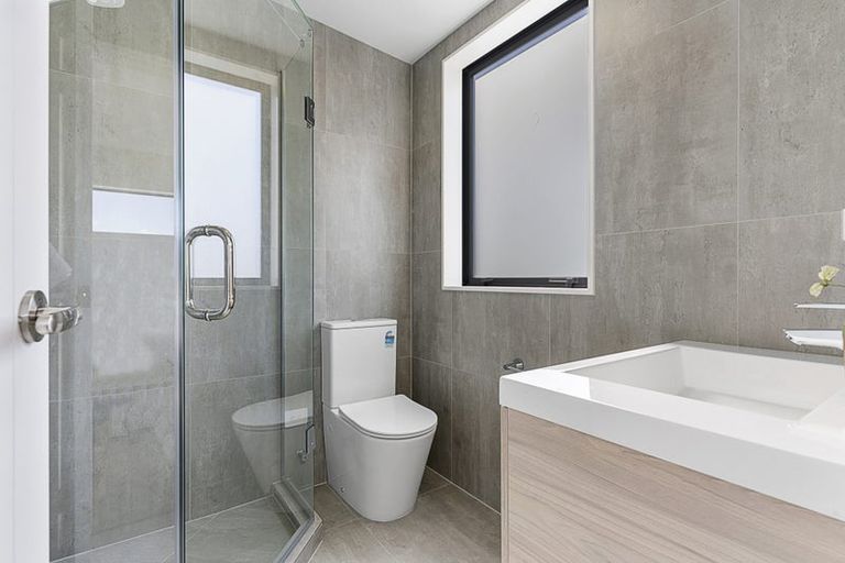 Photo of property in 3/165 Wellington Street, Howick, Auckland, 2014