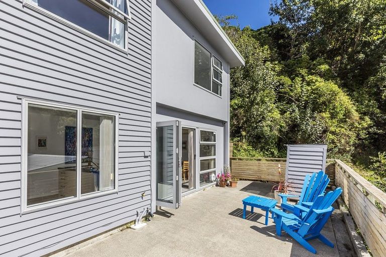 Photo of property in 24a Kellsmere Crescent, Island Bay, Wellington, 6023