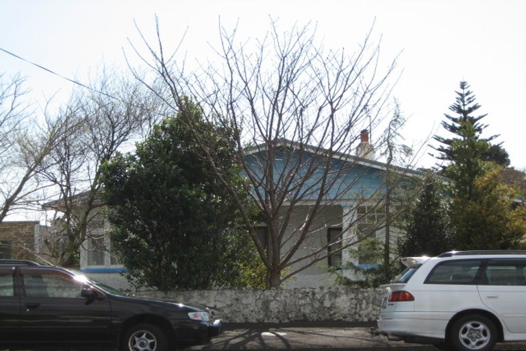 Photo of property in 92 Tukapa Street, Westown, New Plymouth, 4310