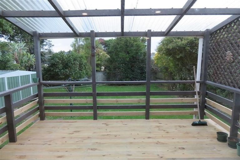 Photo of property in 110 Mcleod Road, Te Atatu South, Auckland, 0610