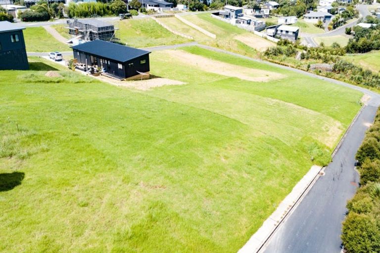Photo of property in 5 Galaxy Lane, Langs Beach, 0582
