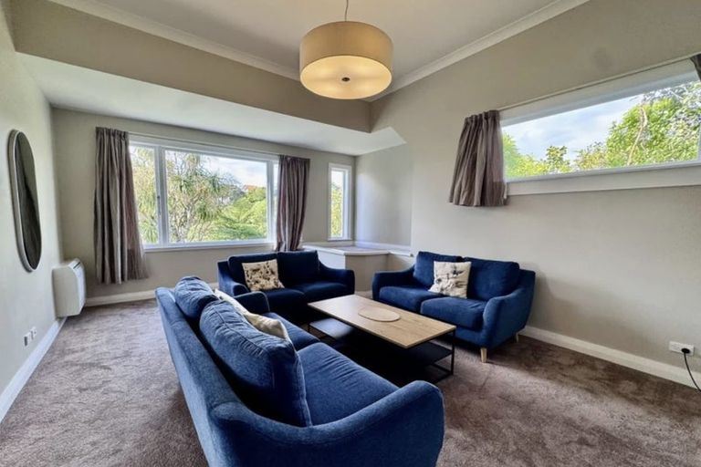 Photo of property in 40 Garden Road, Northland, Wellington, 6012