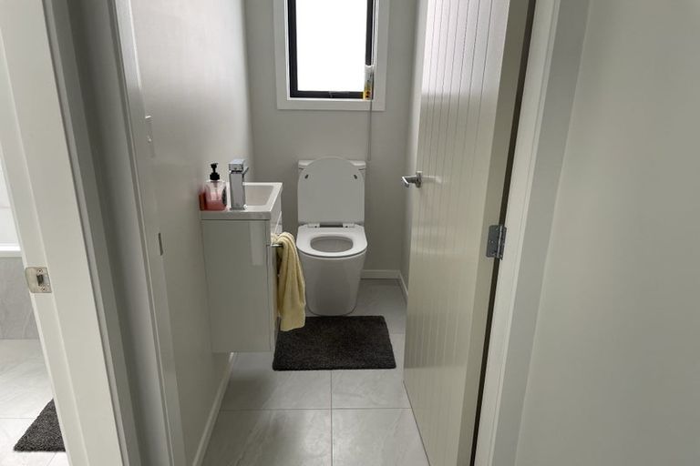 Photo of property in 11 Topsail Way, Whitby, Porirua, 5024