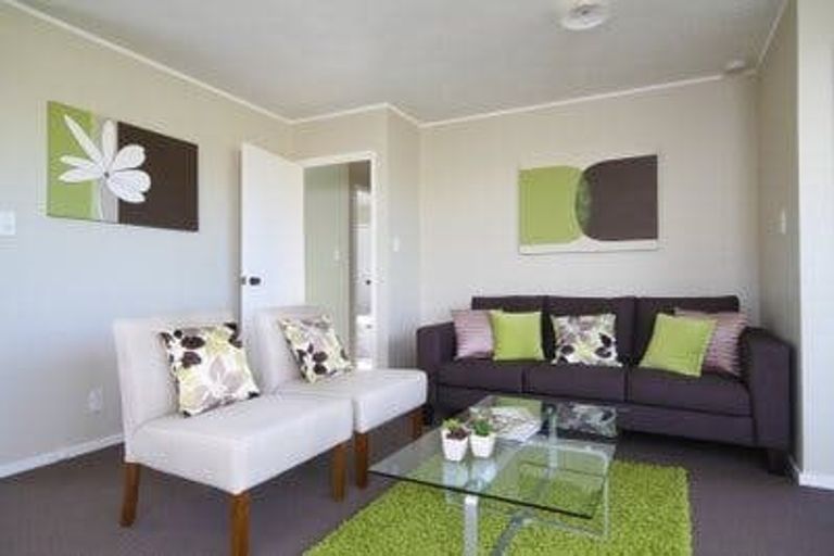 Photo of property in 3/13 Northall Road, New Lynn, Auckland, 0600