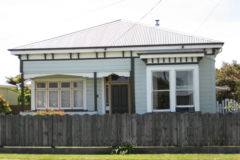 Photo of property in 111 Queen Street, Westport, 7825