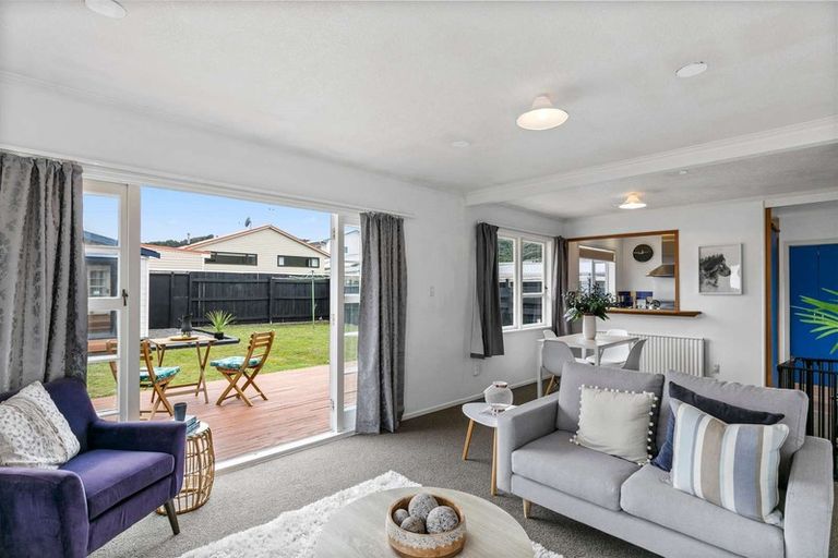 Photo of property in 8 Karamea Grove, Wainuiomata, Lower Hutt, 5014