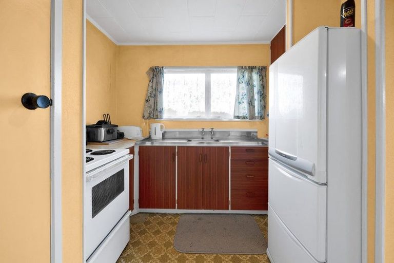 Photo of property in 7 Totara Crescent, Hawera, 4610