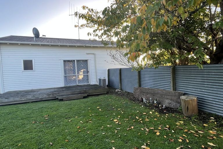 Photo of property in 2 Coley Street, Foxton, 4814