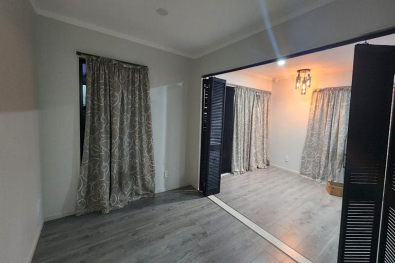 Photo of property in 31 Colombo Road, Waiuku, 2123