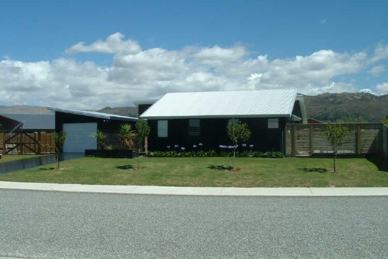 Photo of property in 38 Albert Drive, Clyde, 9330