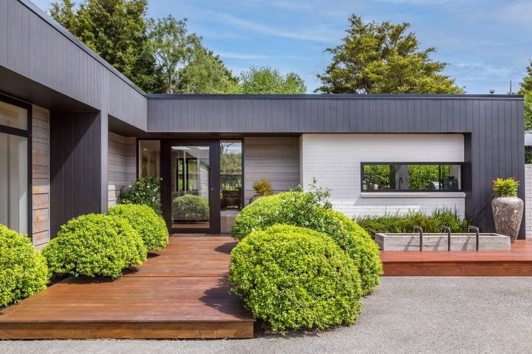 Photo of property in 30 Mcmaster Street, Greytown, 5712