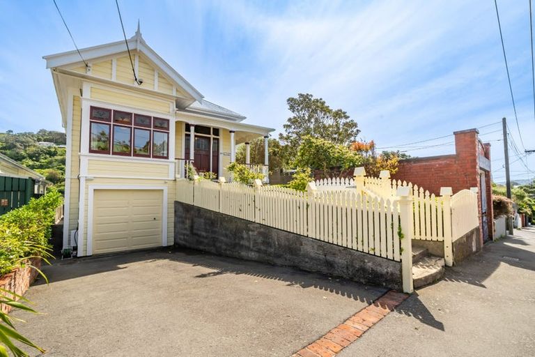 Photo of property in 40 Mckinley Crescent, Brooklyn, Wellington, 6021