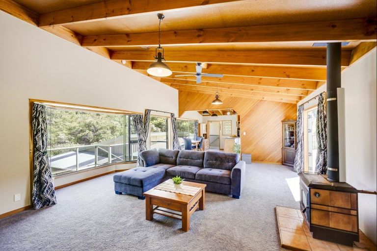 Photo of property in 1079 Ellis Wallace Road, Eskdale, Napier, 4182