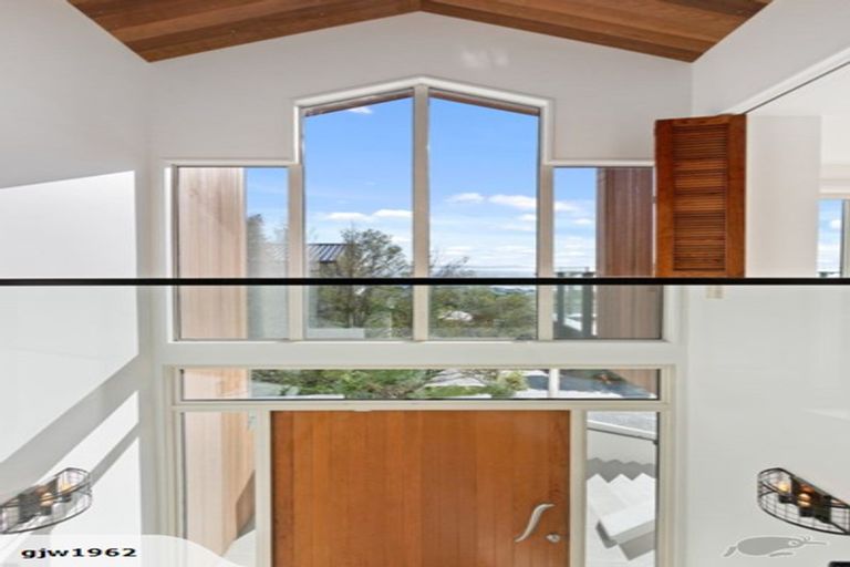 Photo of property in 214b Mount Pleasant Road, Mount Pleasant, Christchurch, 8081
