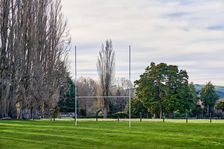 Photo of property in 460 Te Wharau, Admiral Hill, Gladstone, 5883