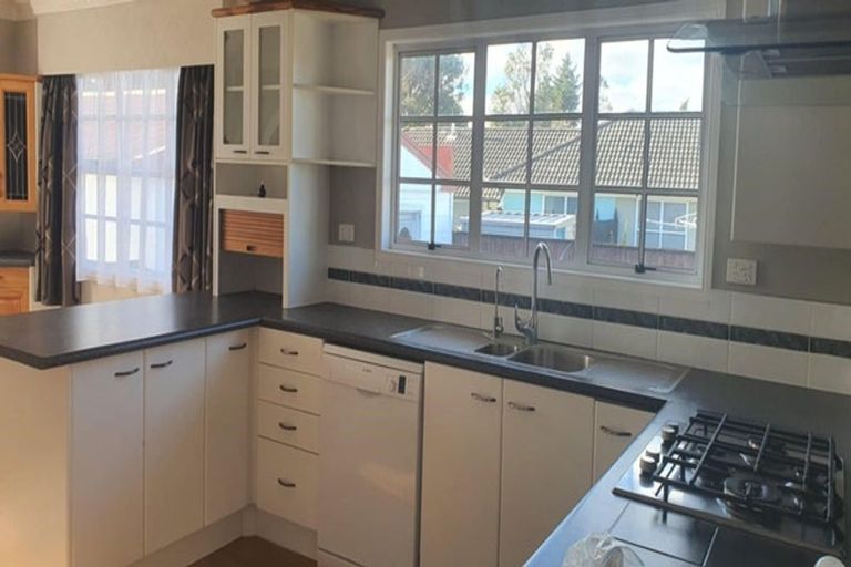 Photo of property in 323 Malfroy Road, Pomare, Rotorua, 3015