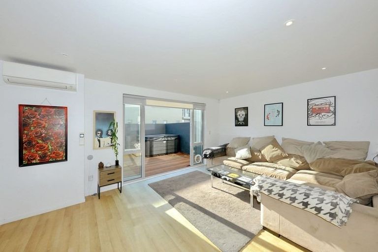 Photo of property in 972a Colombo Street, St Albans, Christchurch, 8014