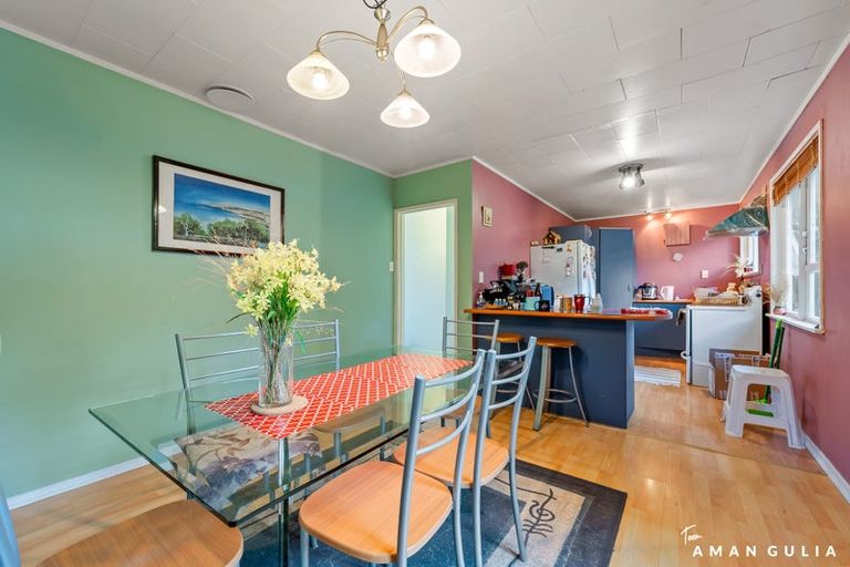 Photo of property in 51 Fitzwater Place, Henderson, Auckland, 0612